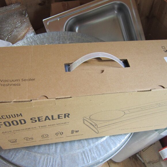 Stainless Steel Vacuum Sealer Machine with Built-in Cutter Precision 6-In-1 NIB - Picture 4 of 6